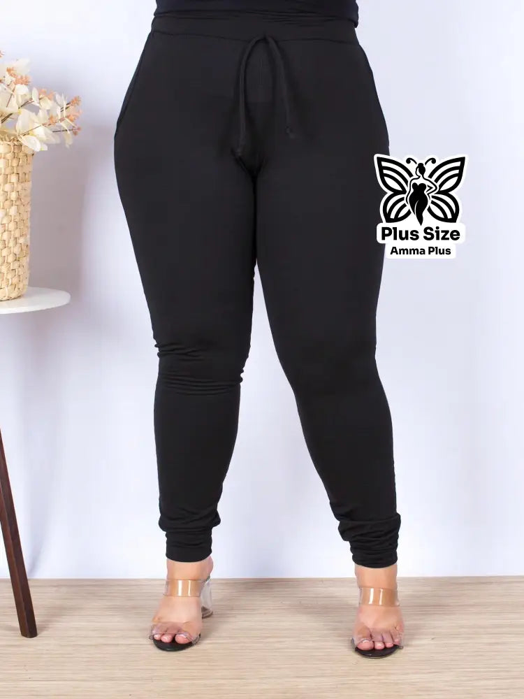 Calça Jogger Ajustada Cós Elástico Com Amarração Plus Size - Amma Plus