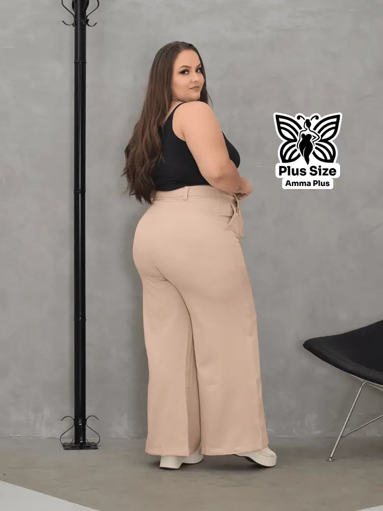 Calça Pantalona Com Cinto E Bolsos Elegante Plus Size - Amma Plus