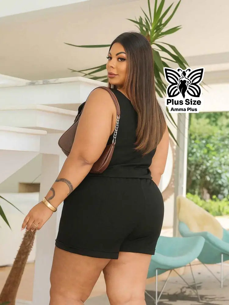 Conjunto Blusa Sem Manga Com Botões E Short Plus Size