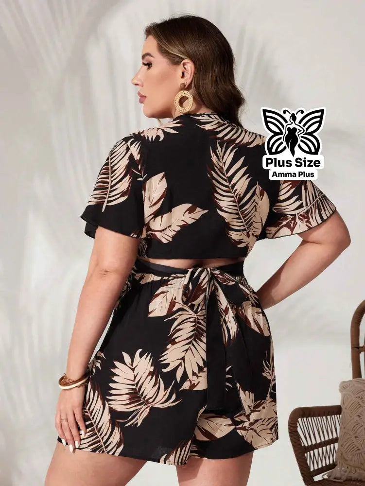 Conjunto Blusa Transpassada Estampada Com Short Plus Size