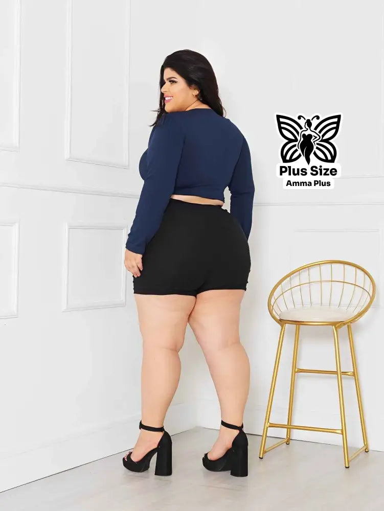 Conjunto Cropped Manga Longa Com Recorte E Short Plus Size