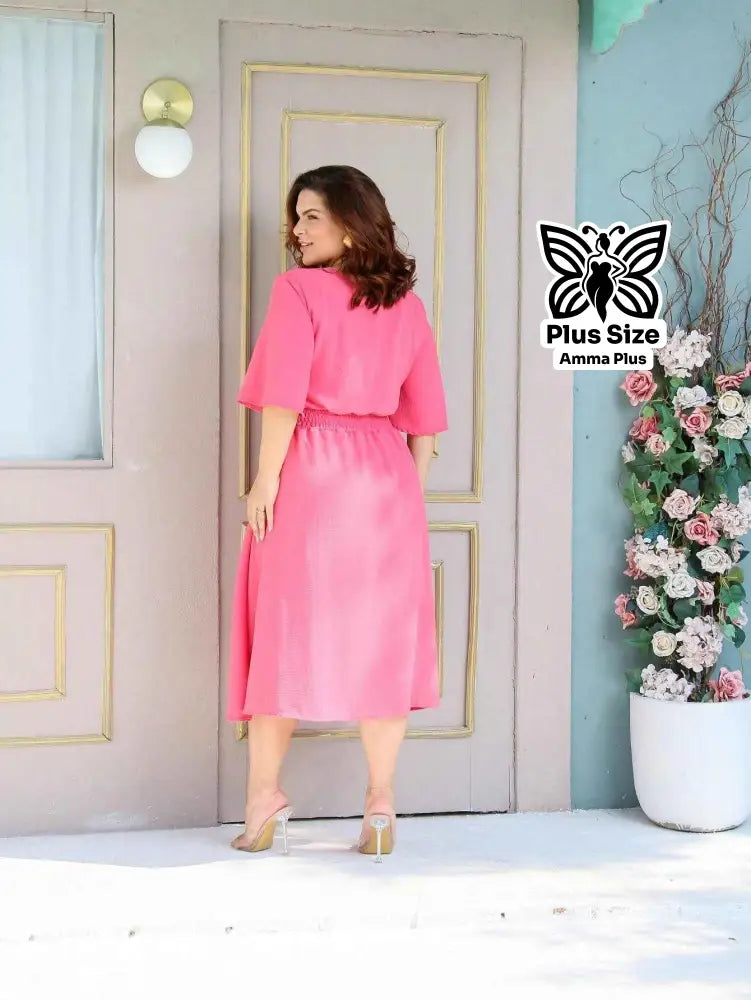 Vestido Midi Evasê Com Manga Flare Plus Size