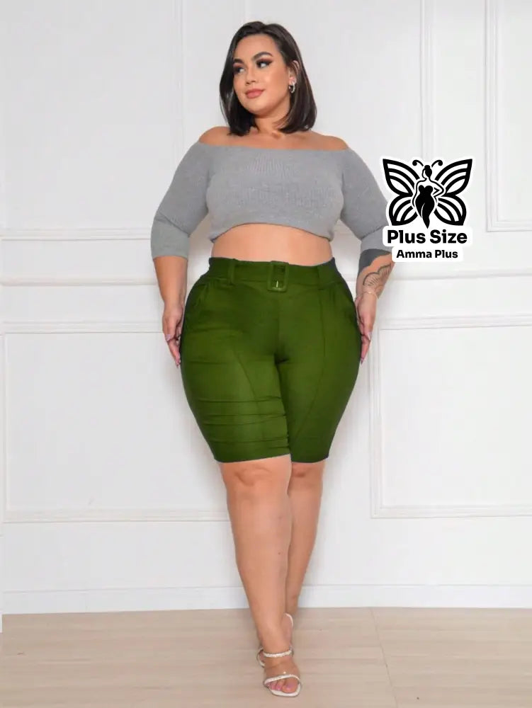 Bermuda Alfaiataria Com Cinto Fivela E Elastano Plus Size - Amma Plus