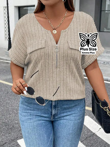 Blusa Canelada Com Zíper E Bolsos Frontais Plus Size - Amma Plus