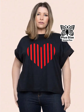 Blusa Estampada Coração Listrado Plus Size - Amma Plus