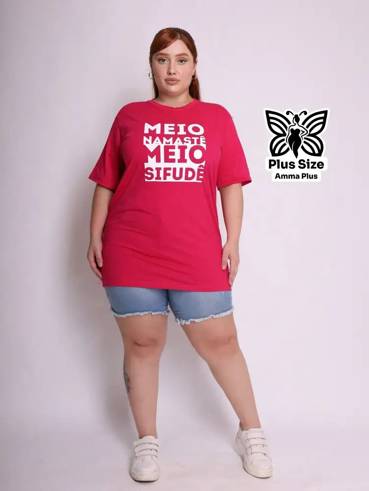 Blusa Estampada Frase Divertida Namastê Plus Size - Amma Plus