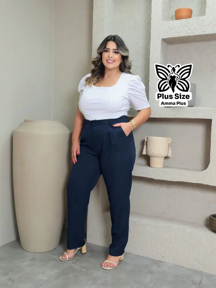 Calça Alfaiataria Reta Com Fecho E Botão Plus Size - Amma Plus