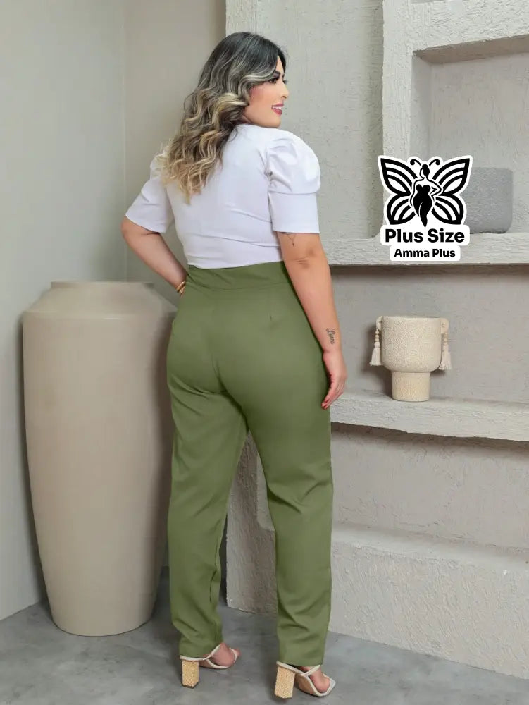 Calça Alfaiataria Reta Com Fecho E Botão Plus Size - Amma Plus