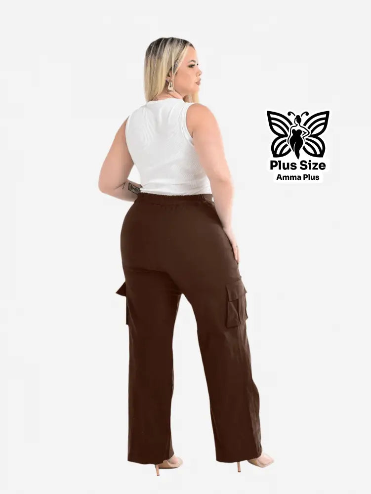 Calça Cargo Reta Com Bolsos Laterais Utilitários Plus Size - Amma Plus