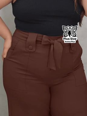 Calça Pantalona Com Cinto E Bolsos Elegante Plus Size - Amma Plus