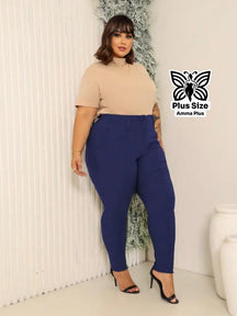 Calça Skinny Alfaiatada Com Botões E Bolsos Plus Size - Amma Plus