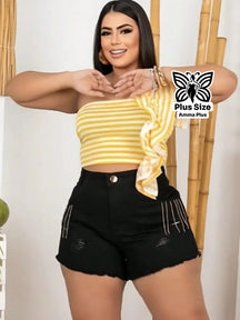 Short Jeans Cintura Alta Com Apliques Desfiado Plus Size - Amma Plus