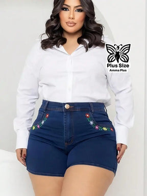 Short Jeans Com Florzinha Cintura Alta Bordado Floral Plus Size - Amma Plus