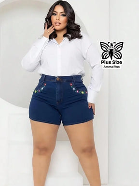 Short Jeans Com Florzinha Cintura Alta Bordado Floral Plus Size - Amma Plus