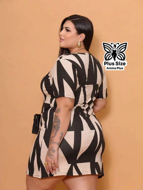 Vestido Curto Estampado Com Manga Curta Plus Size