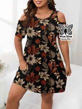 Vestido Curto Estampado Ombro Vazado Plus Size
