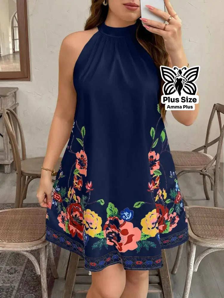 Vestido Curto Floral Decote Halter Plus Size