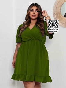Vestido Curto Transpassado Com Babado Plus Size