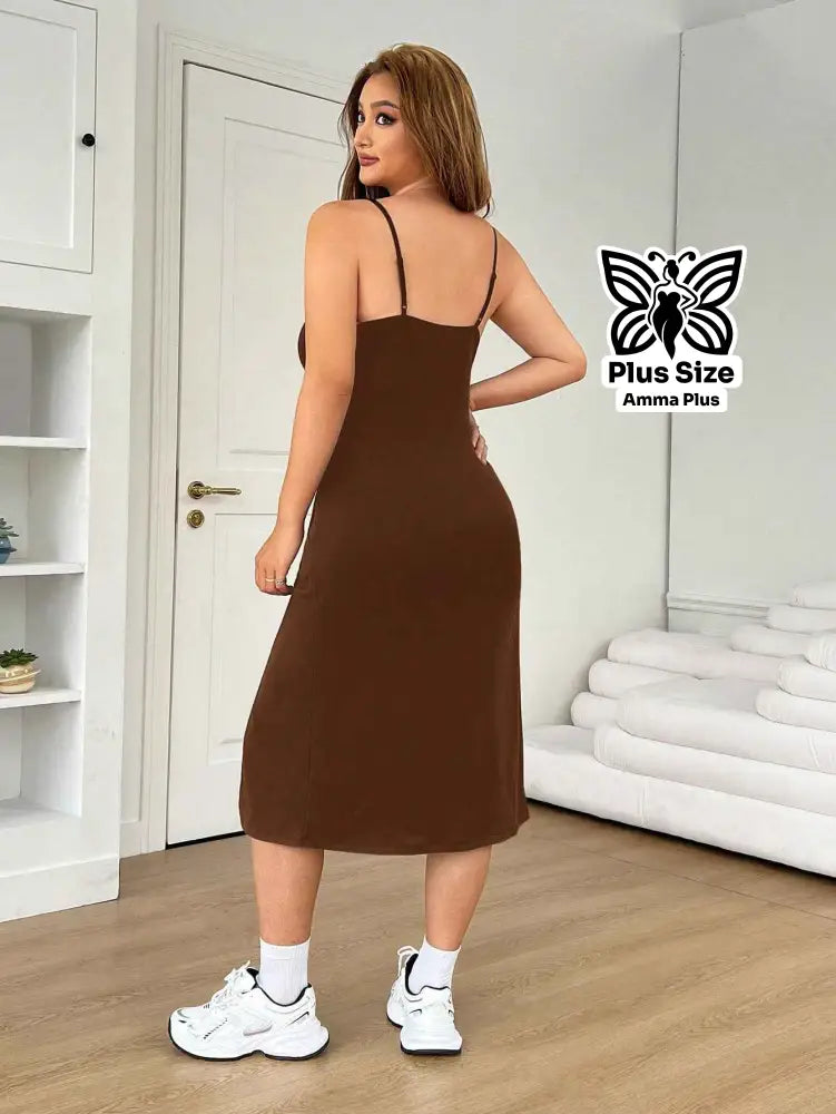 Vestido Midi Justo Tecido Premium Alças Finas Plus Size